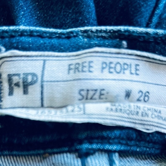 Free People Button Fly Raw Hem Jeans - Picture 4 of 5